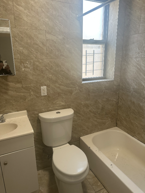 54 Bolton Ave - Photo 6 of 7