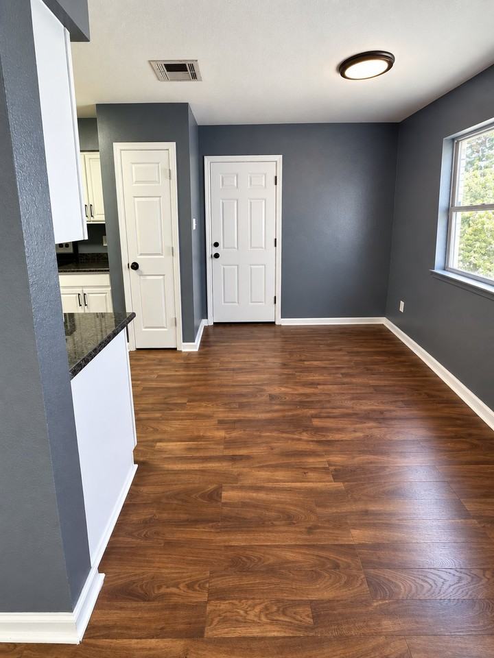 4017 Jupiter Dr - Photo 3 of 12