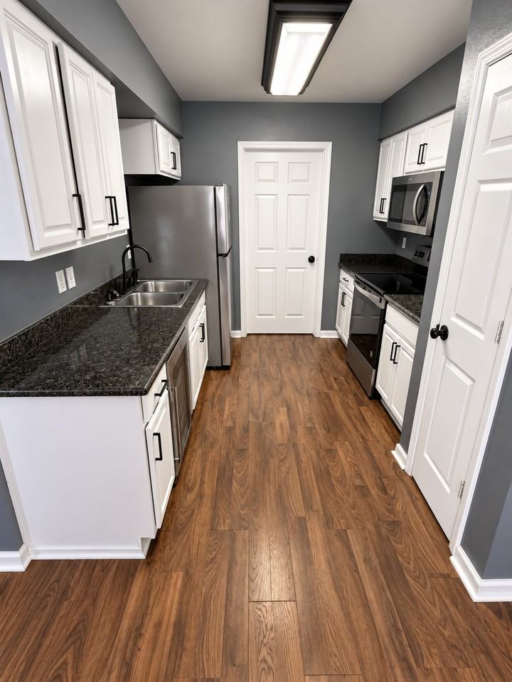 4017 Jupiter Dr - Photo 4 of 12