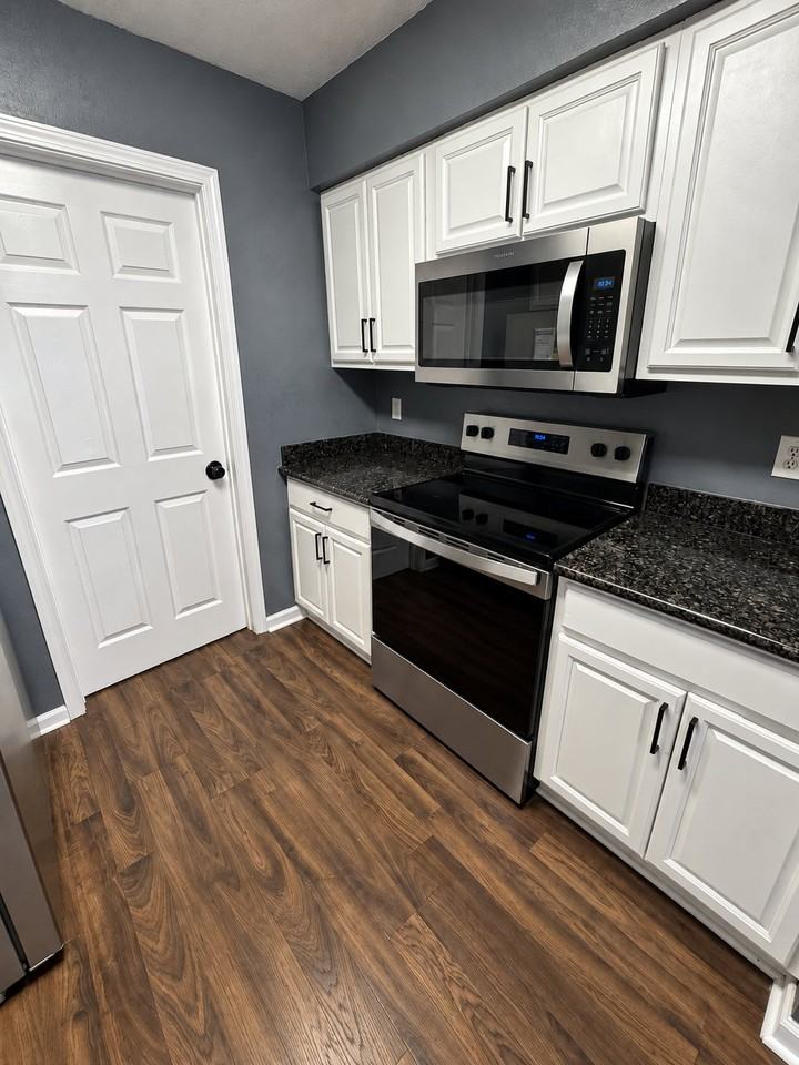 4017 Jupiter Dr - Photo 5 of 12