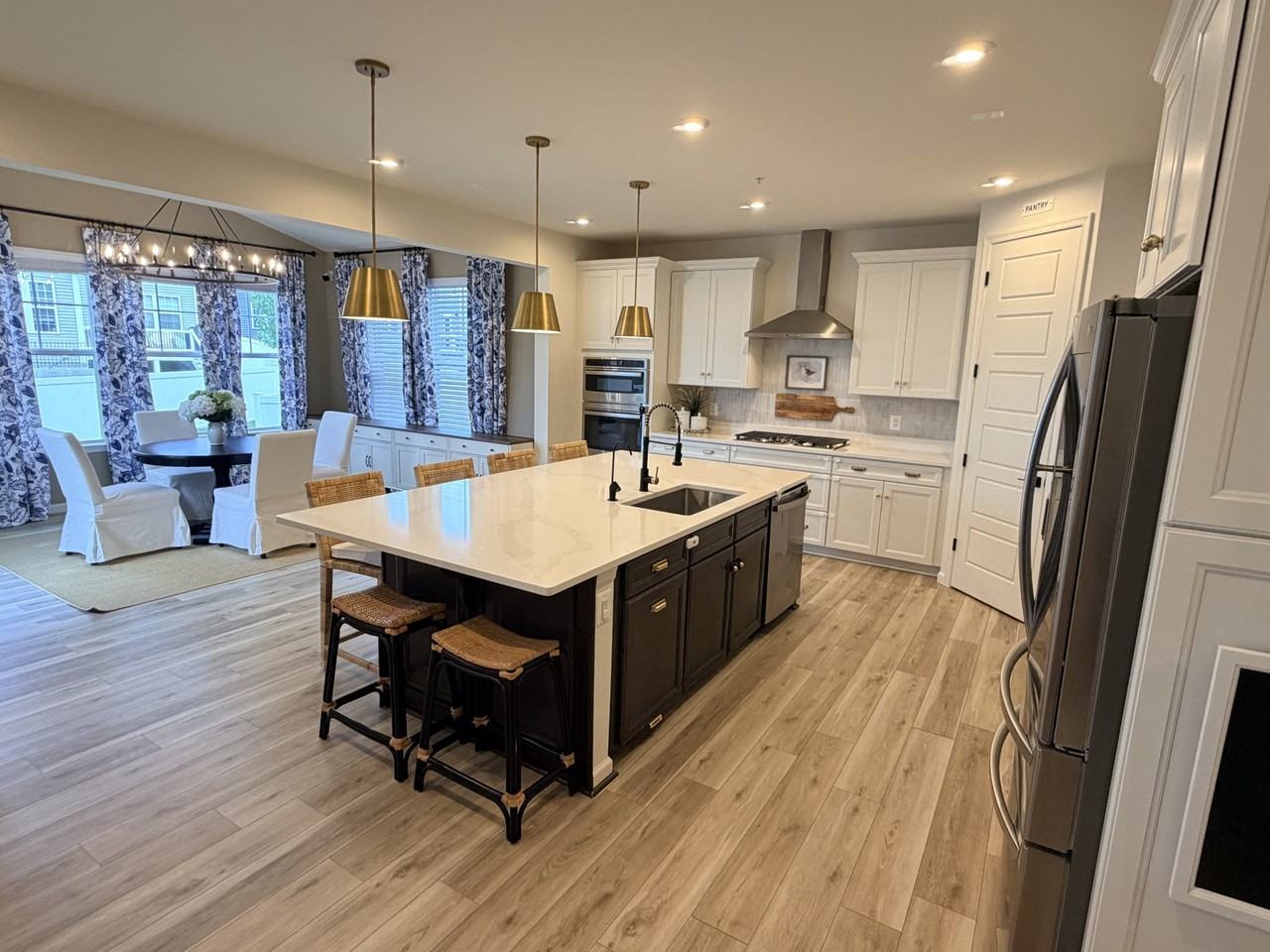 2722 Grasshopper Dr - Photo 4 of 22