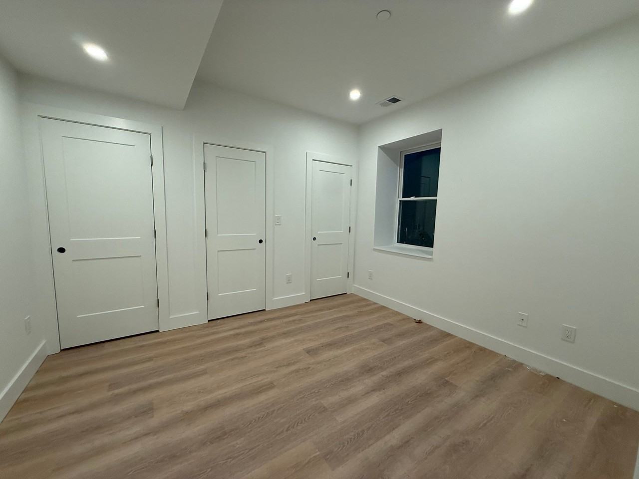 75 Floral St #1 - Photo 4 of 9