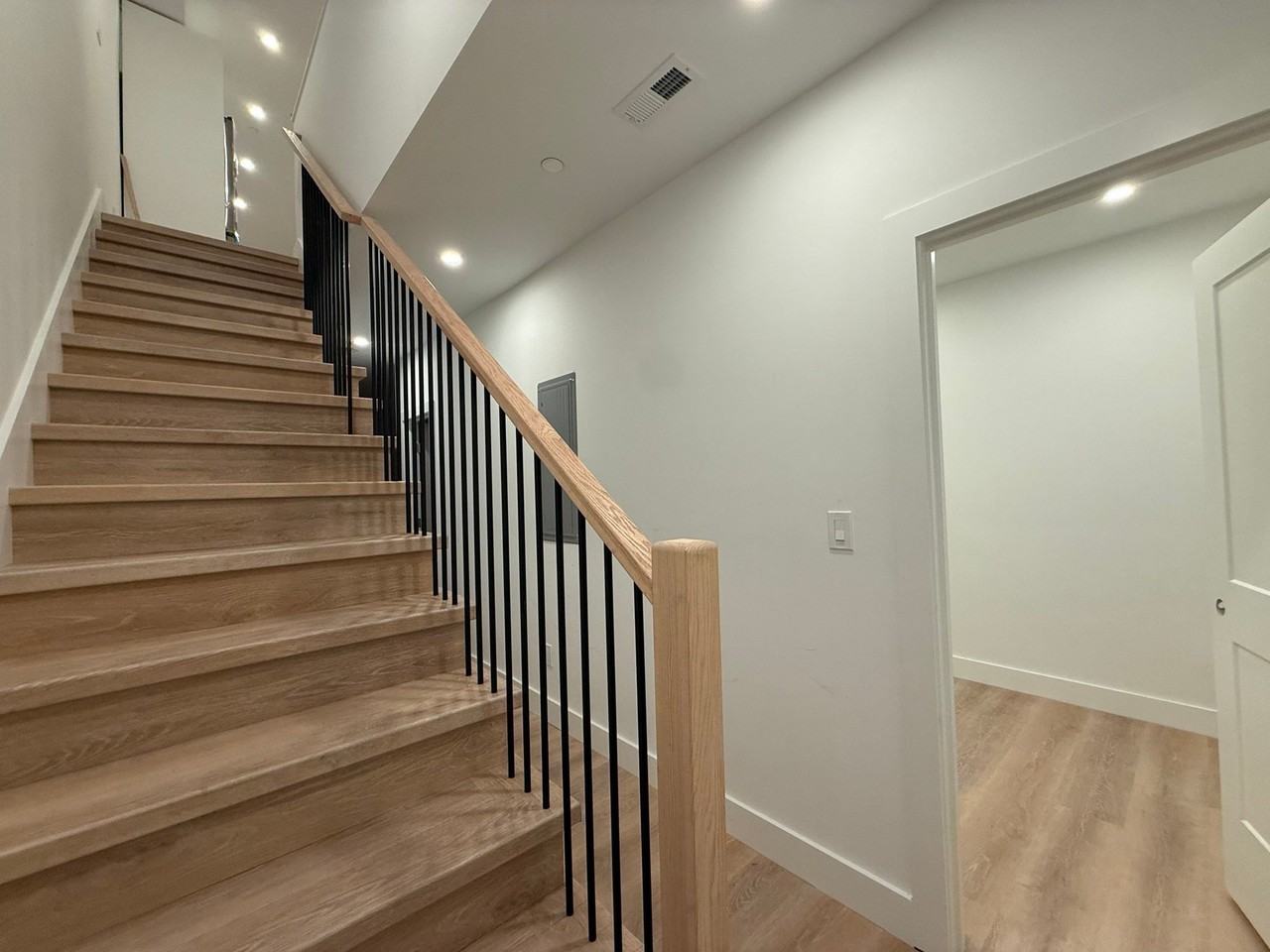 75 Floral St #1 - Photo 5 of 9