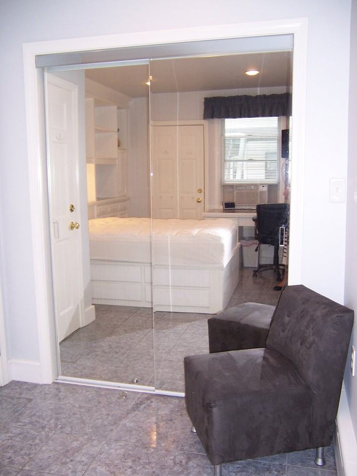 190 Maverick St #2 - Photo 4 of 15