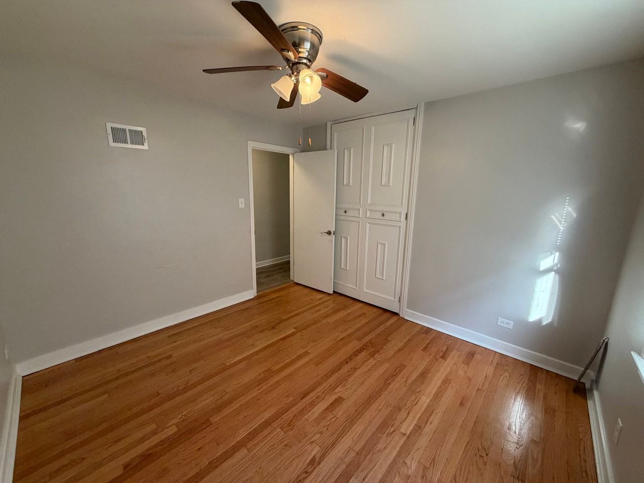 9133 La Crosse Ave #1S - Photo 6 of 10
