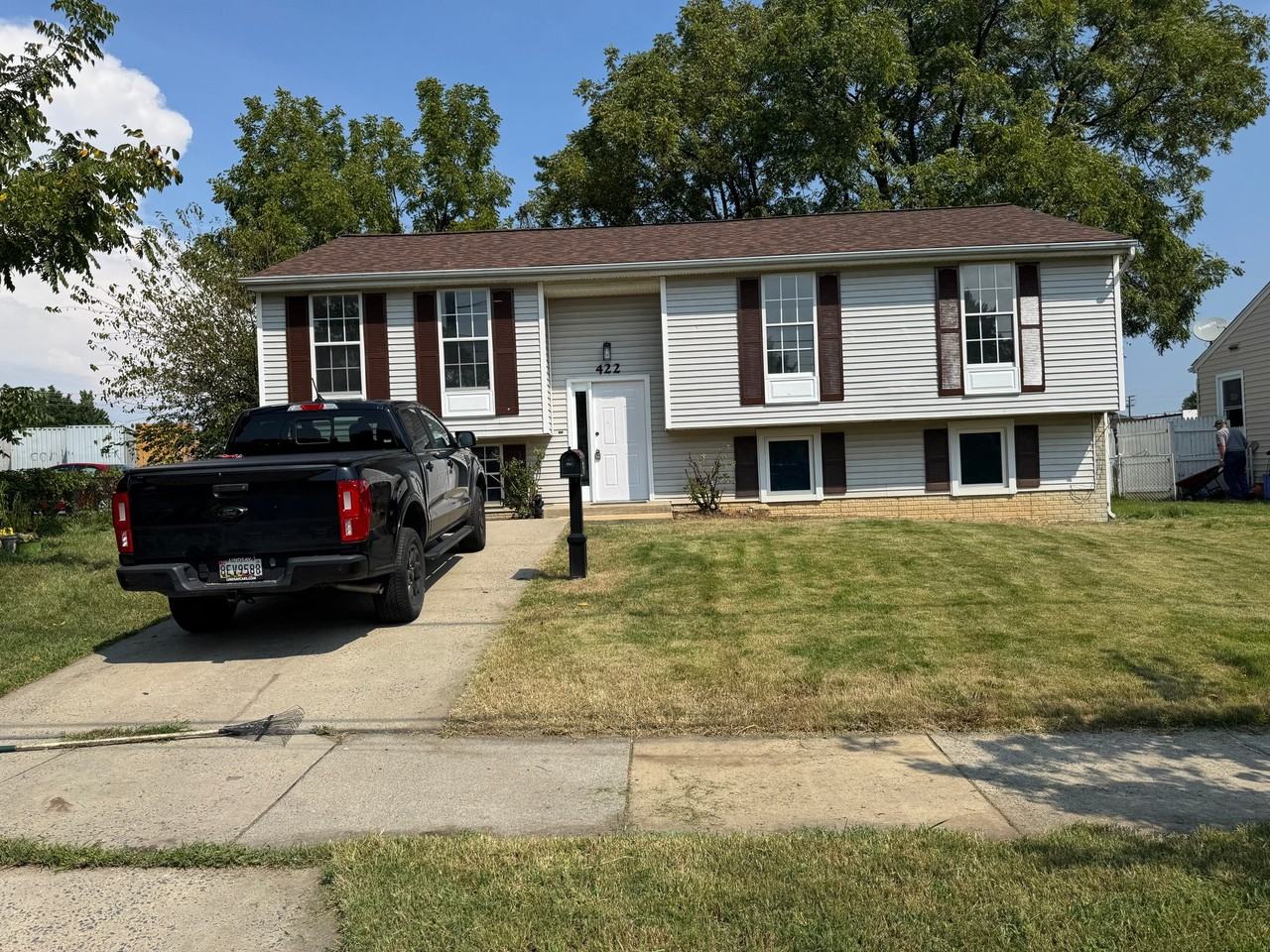 422 Lincoln St - Photo 2 of 17