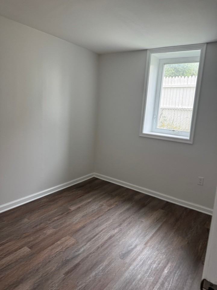 422 Lincoln St - Photo 7 of 17