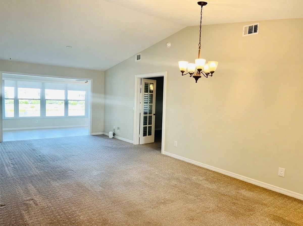 600 E Lake Jasmine Cir #203 - Photo 3 of 15