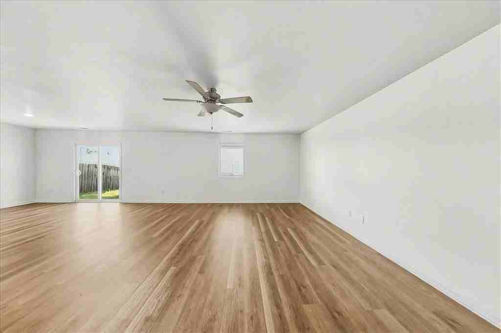 6045 Mason Tucker Dr - Photo 3 of 9