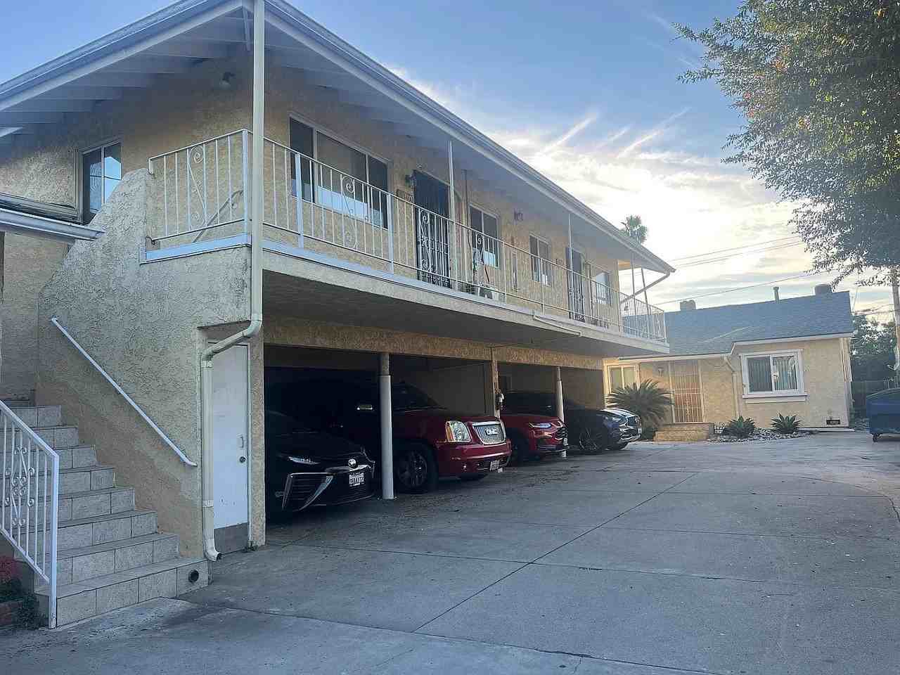 915 Edith Ave #B - Photo 2 of 6