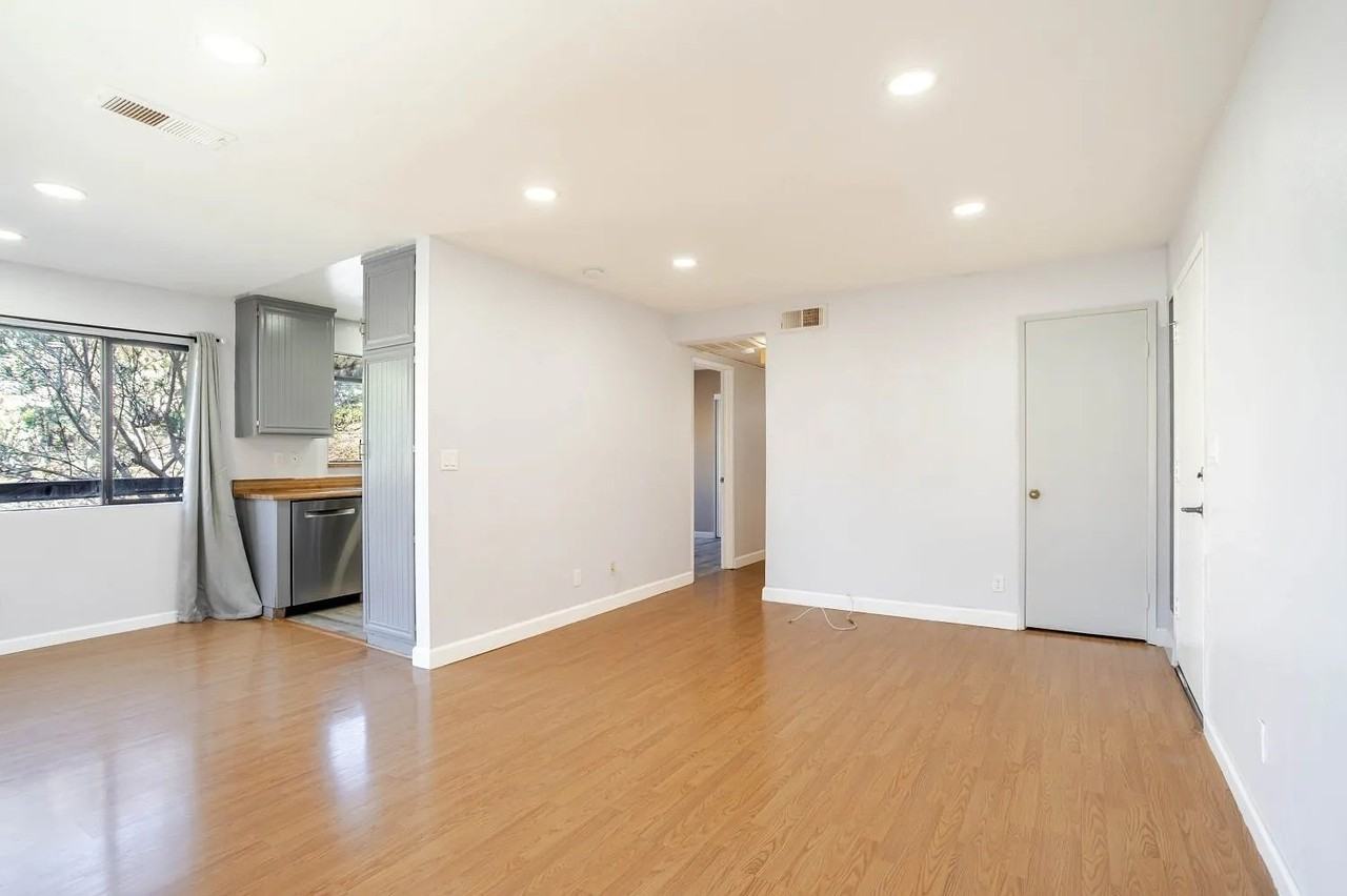 18015 Sundowner Way - Photo 2 of 16