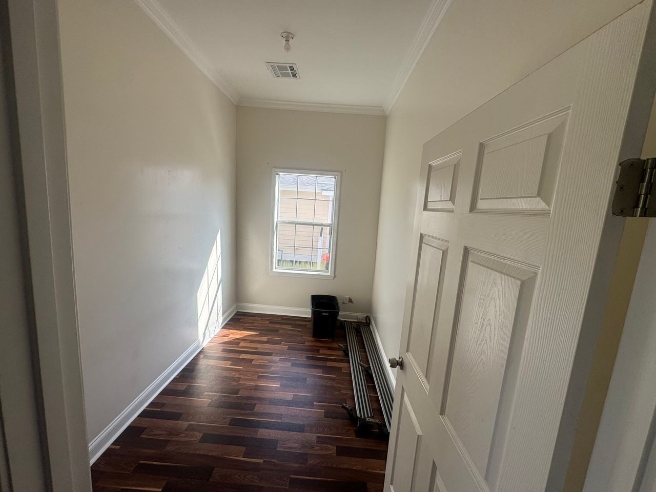 203 12th St - Photo 4 of 17