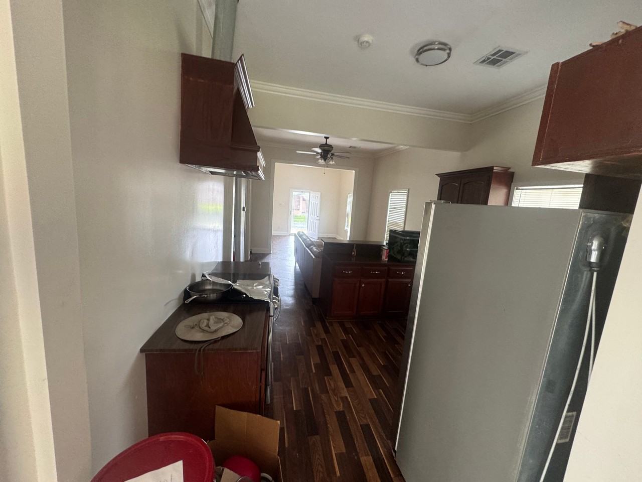 203 12th St - Photo 5 of 17
