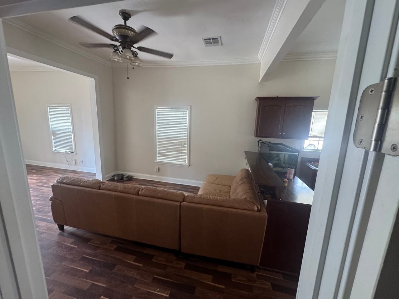 203 12th St - Photo 6 of 17