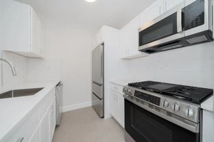 140 Riverside Blvd - Photo 1 of 1
