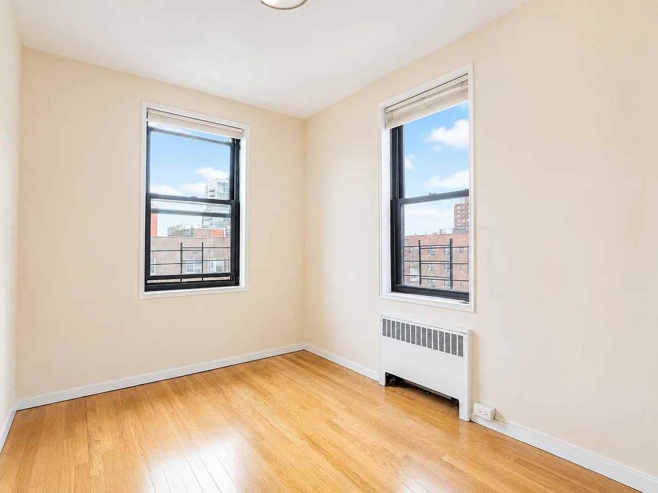 611 W 239th St - Photo 5 of 10