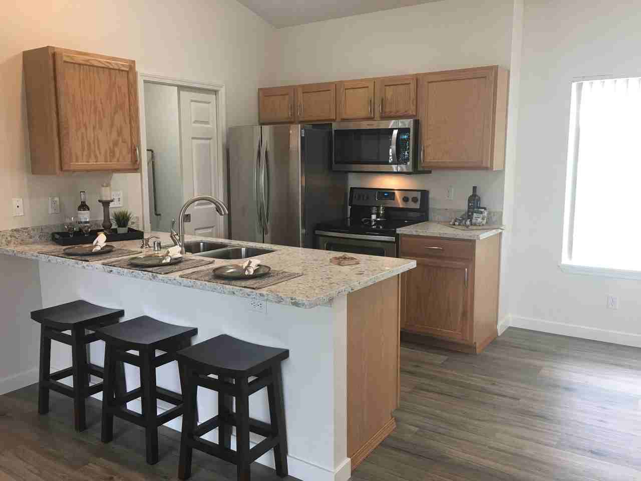 1117 7th St #C - Photo 5 of 20