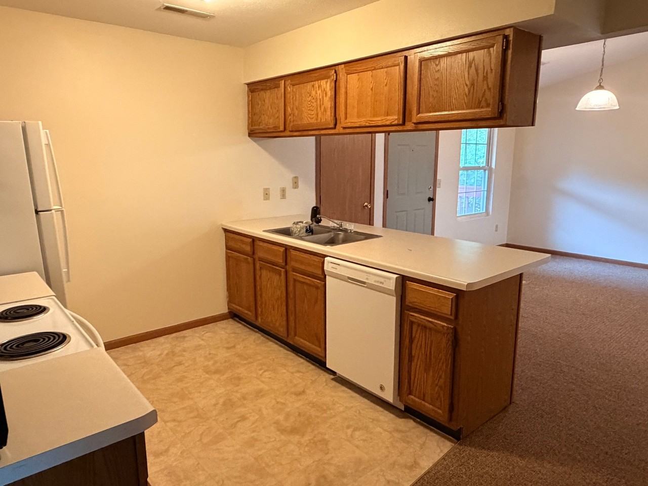 5467 Tall Pines Pkwy - Photo 5 of 12