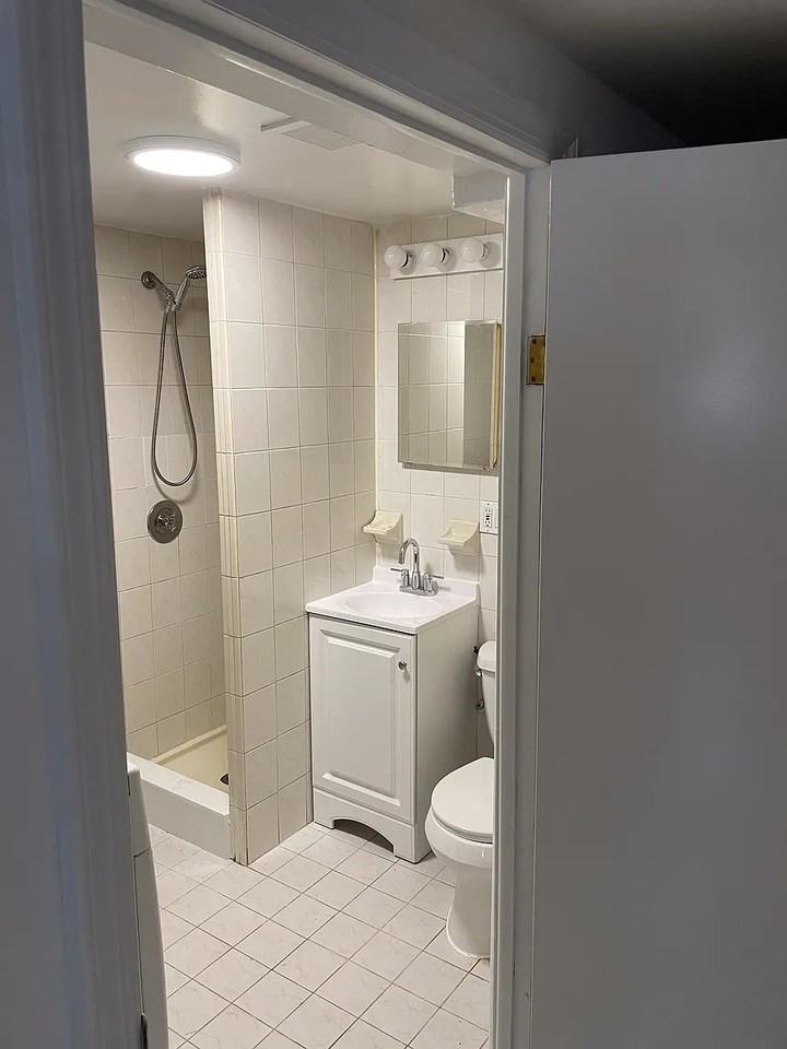 61-32 56th Dr - Photo 4 of 17