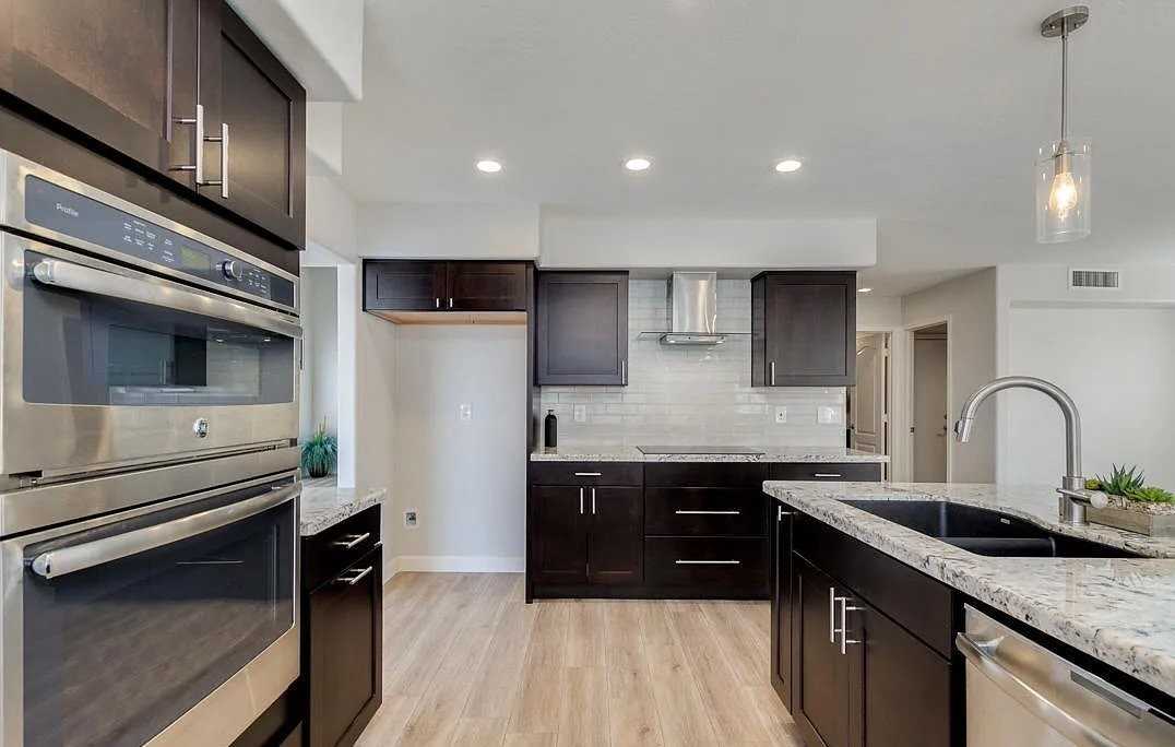 417 Autumn Lake Ct #3UC - Photo 4 of 5