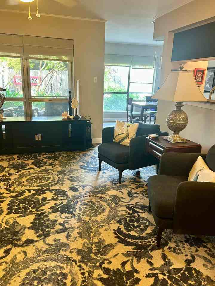 2101 Warnford Pl - Photo 3 of 12