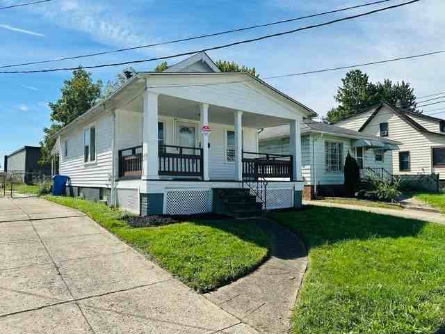 13825 Thornhope Rd - Photo 4 of 17