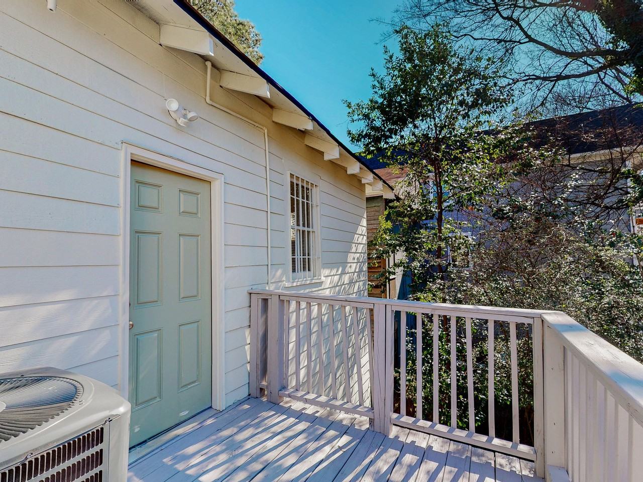 851 Mcdaniel St Sw - Photo 3 of 17