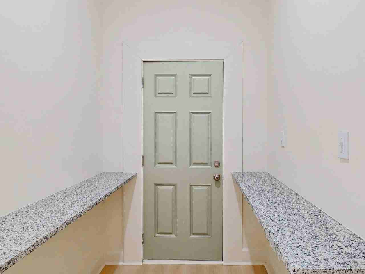 851 Mcdaniel St Sw - Photo 4 of 17