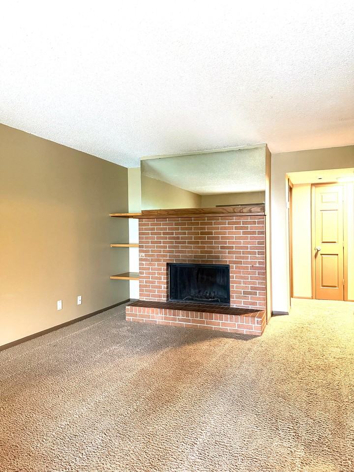 1832 Knox St #36 - Photo 5 of 10