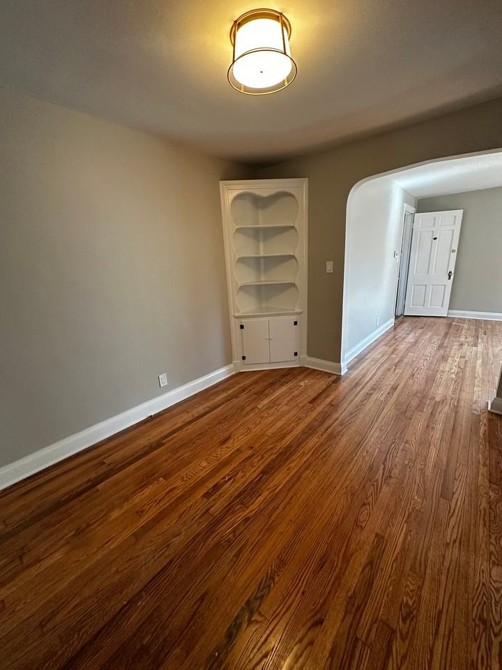 2121 Maryland Ave #1 - Photo 5 of 11