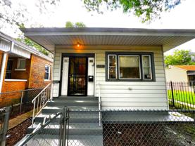 7726 S Champlain Ave - Photo 1 of 1