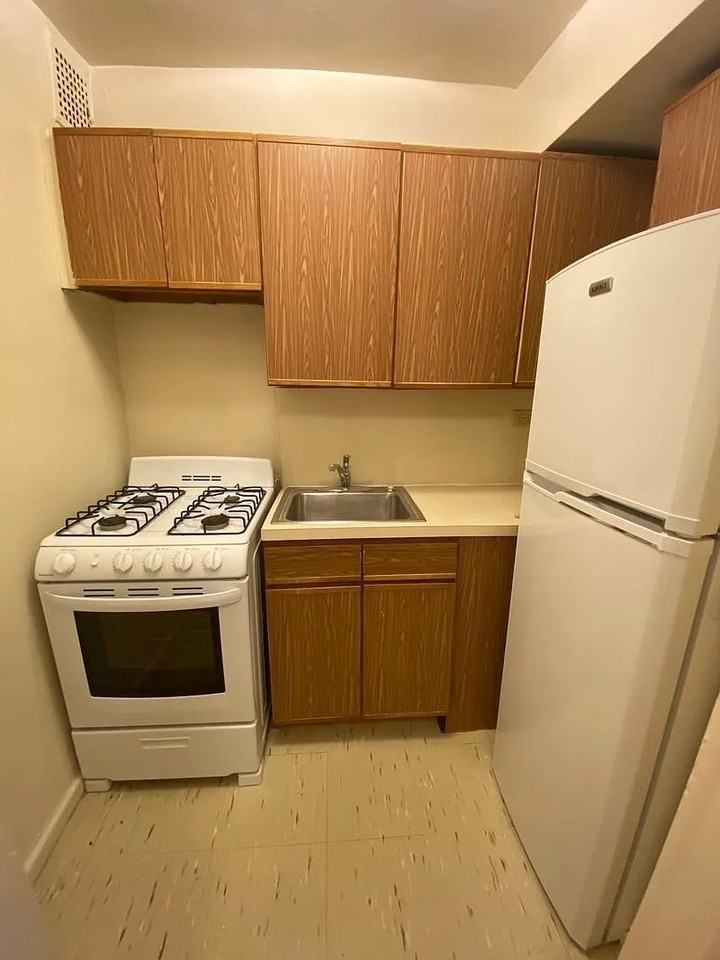 71-40 Grand Central Pkwy #210 - Photo 5 of 10