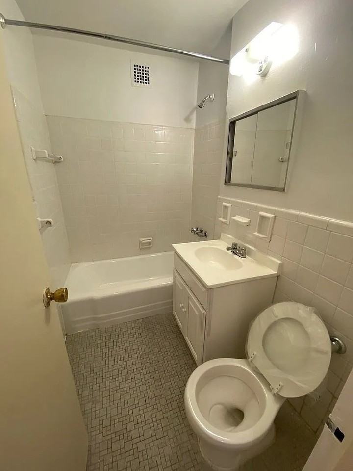 71-40 Grand Central Pkwy #210 - Photo 7 of 10