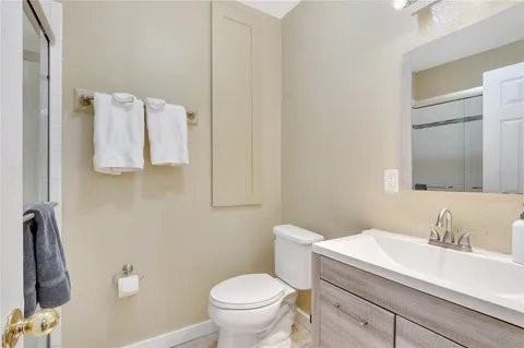 509 W 11th St #1 - Photo 6 of 8