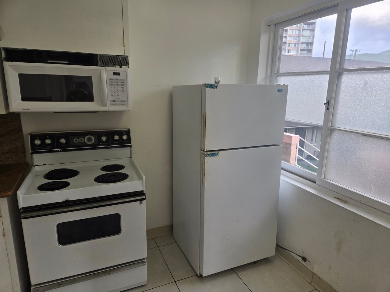 538 Kamoku St - Photo 4 of 8