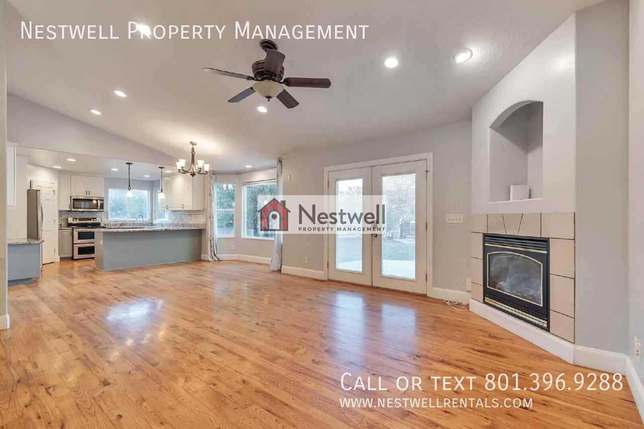 4623 W Barnsley Ln - Photo 6 of 44