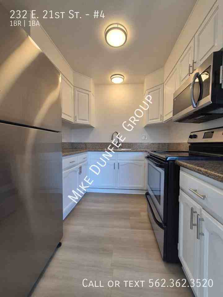 232 E 21st St #4 - Photo 3 of 9