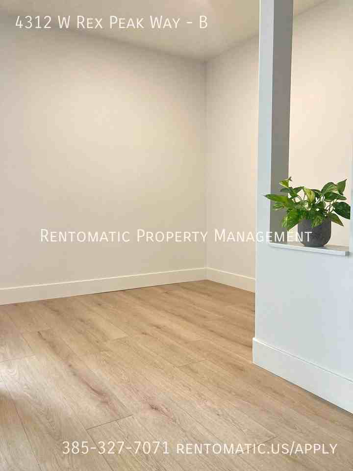4312 W Rex Peak Way #B - Photo 2 of 4