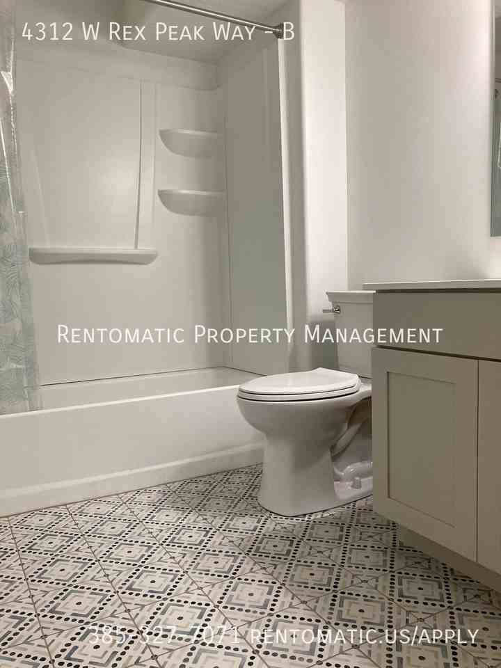 4312 W Rex Peak Way #B - Photo 3 of 4
