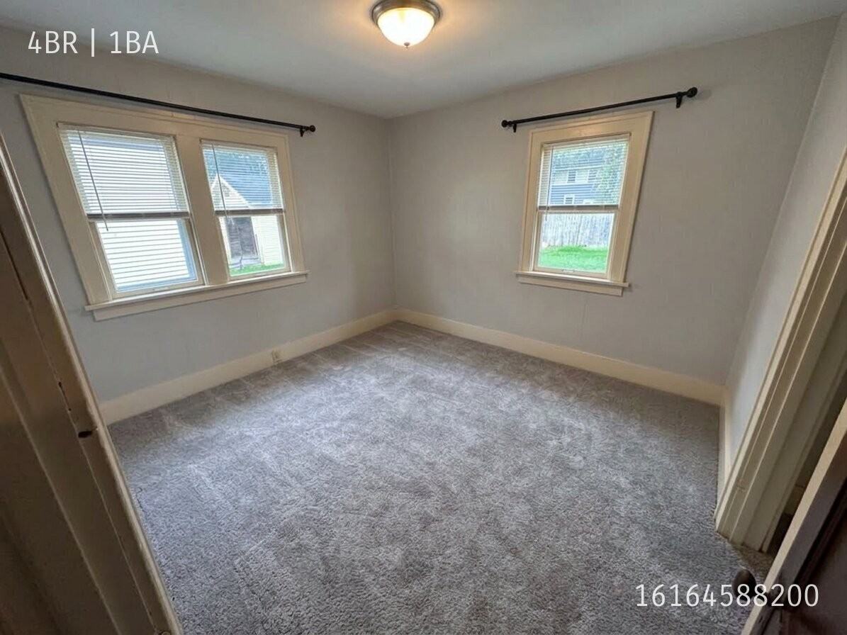 130 Corinne St Sw - Photo 7 of 13