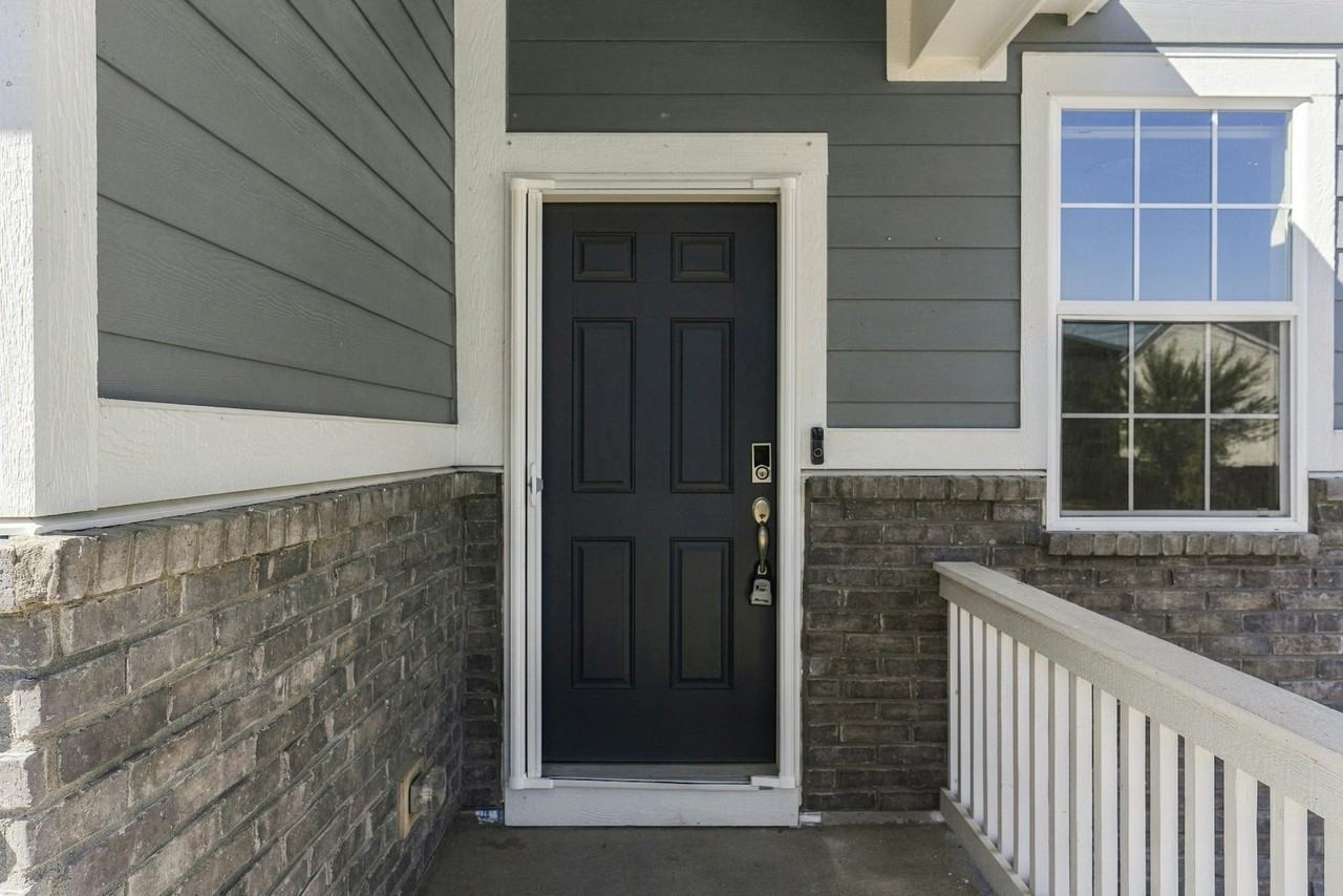 13541 Waterthrush Street - Photo 3 of 33