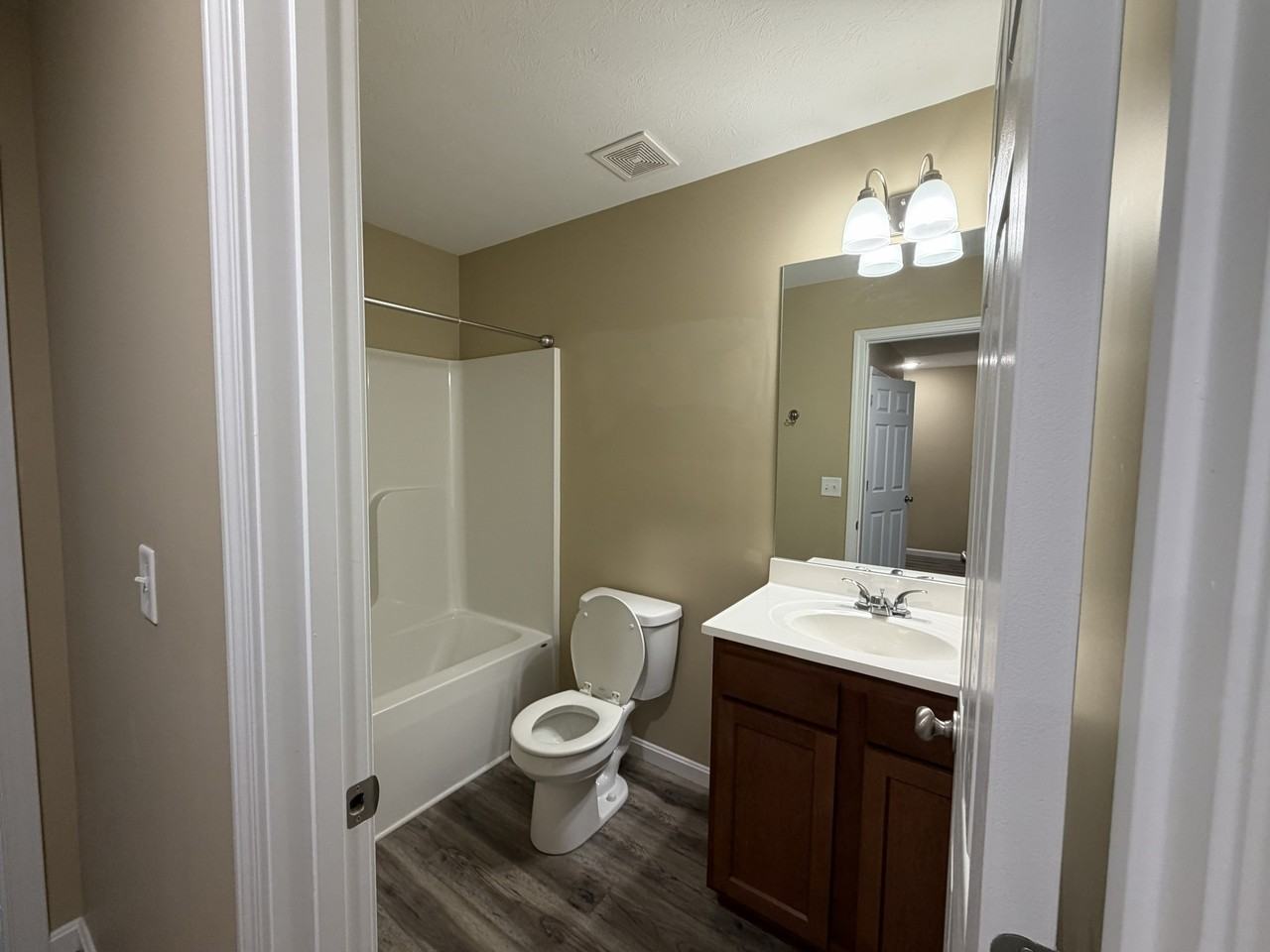 1309 4th Avenue (Upper) 2 - Photo 4 of 20
