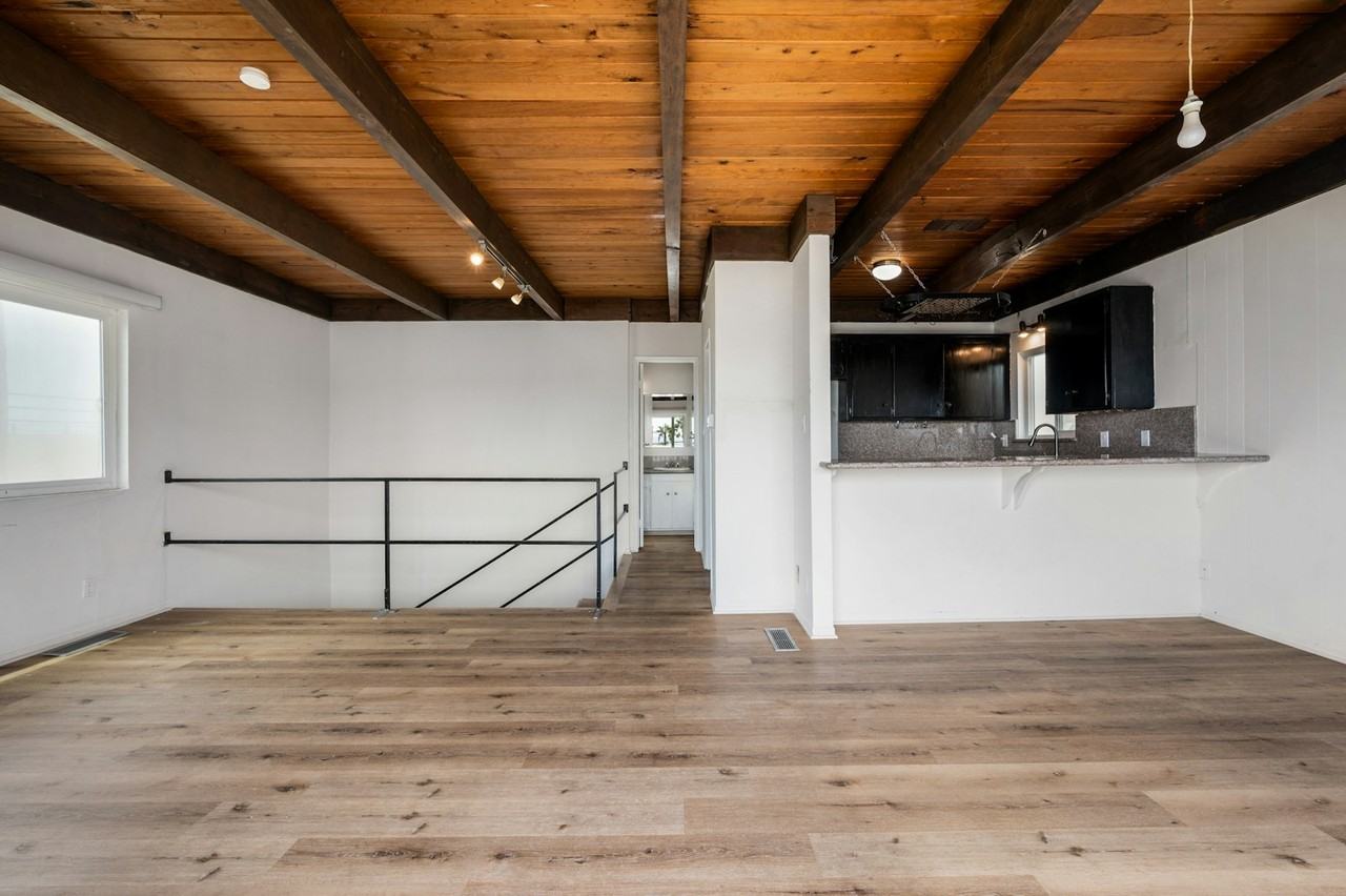 232 33rd Street - Photo 5 of 21