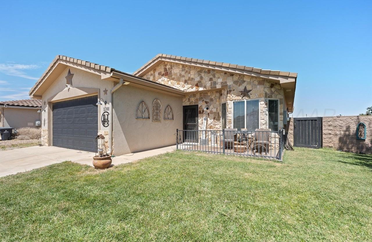 1200 Cabernet Way - Photo 2 of 34