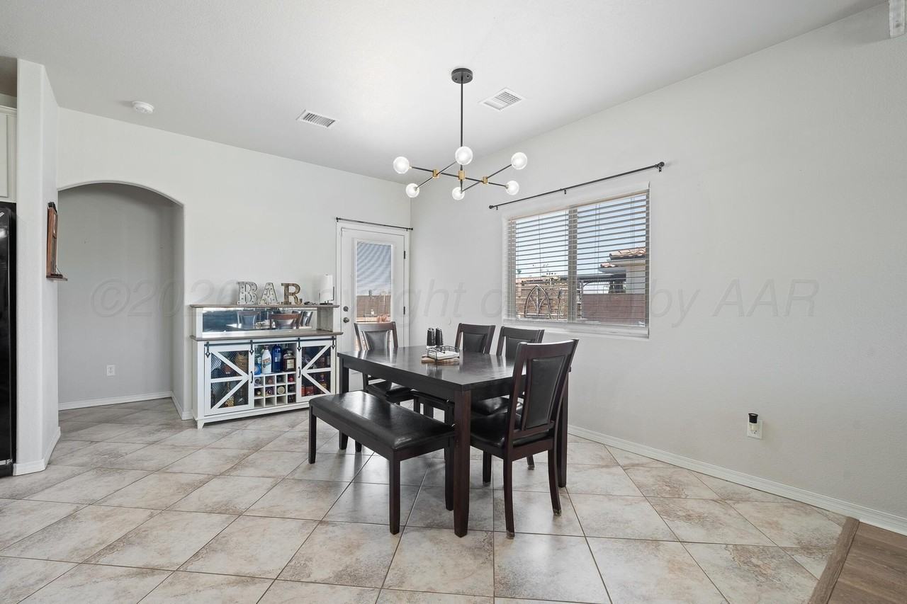 1200 Cabernet Way - Photo 7 of 34