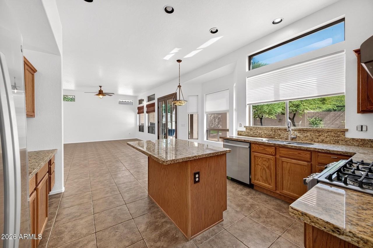 3821 N Red Sky Cir - Photo 7 of 50