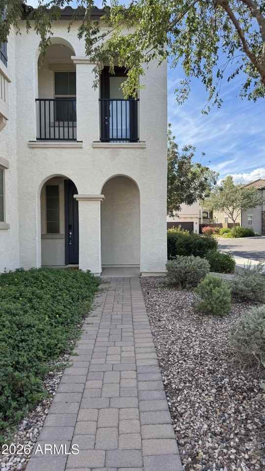 1563 W Marlin Dr - Photo 3 of 46