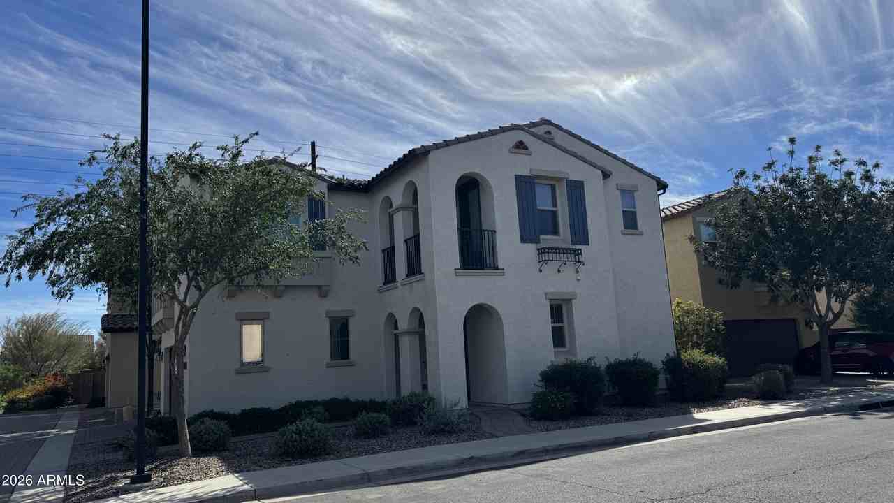 1563 W Marlin Dr - Photo 4 of 46