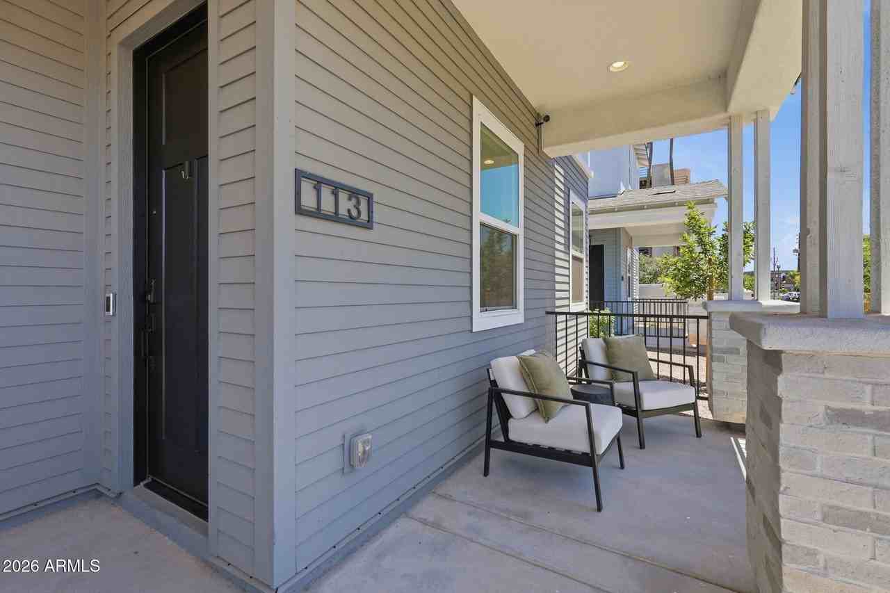 109 W Willo Ct - Photo 3 of 38