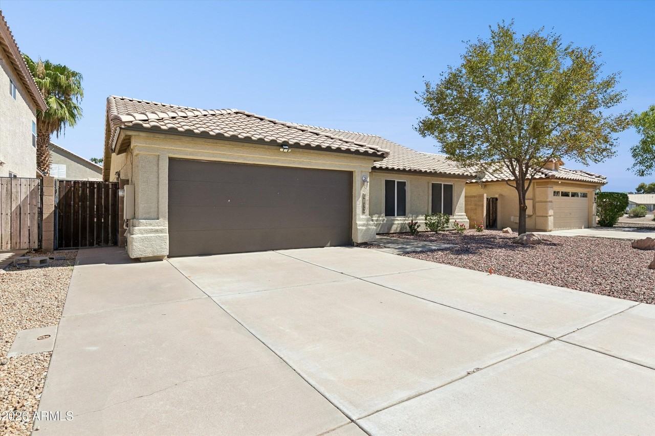 17857 N 85th Ln - Photo 4 of 48